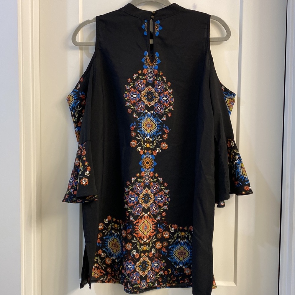 Tunic - Picture 4 of 5